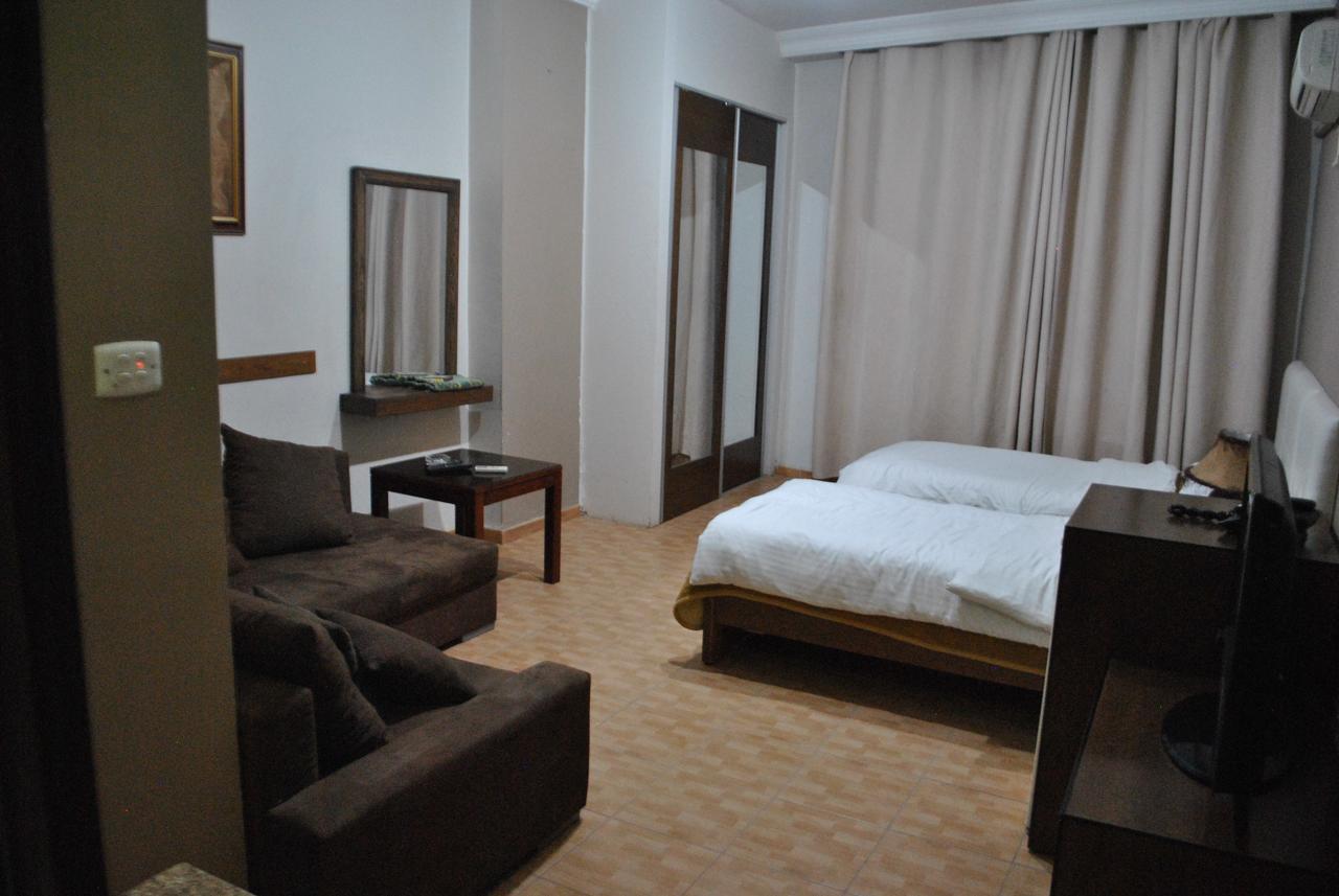 Alballouti Hotel Suites Amman Dış mekan fotoğraf