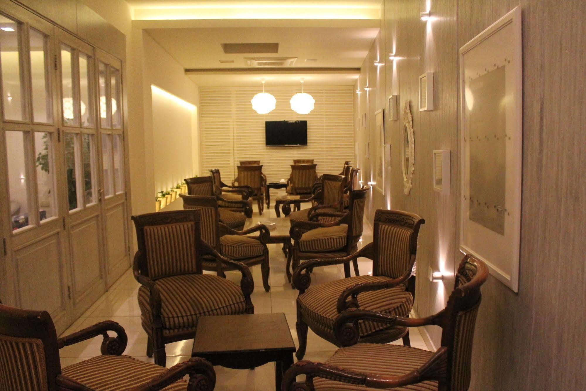 Alballouti Hotel Suites Amman Dış mekan fotoğraf
