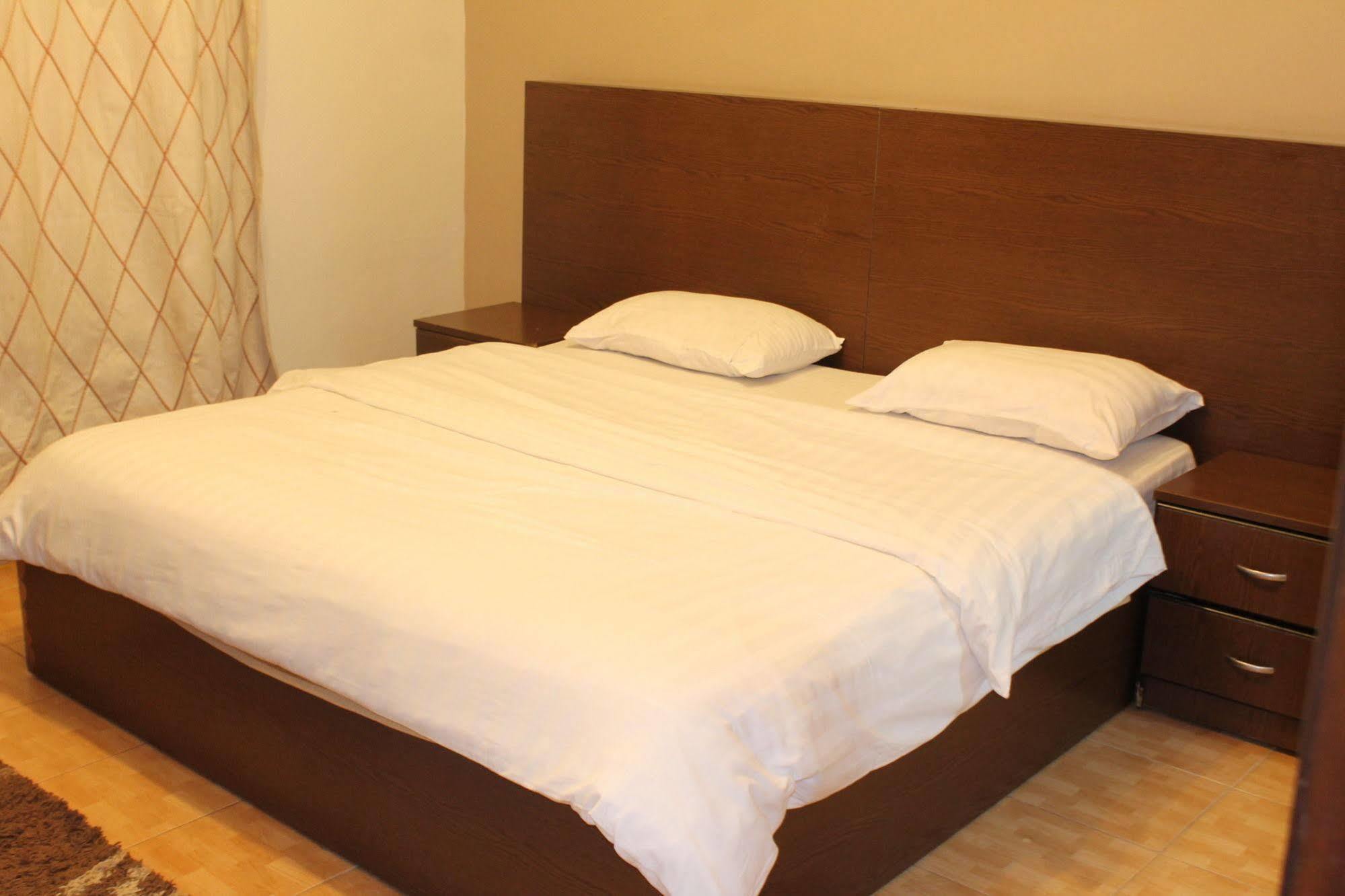 Alballouti Hotel Suites Amman Dış mekan fotoğraf