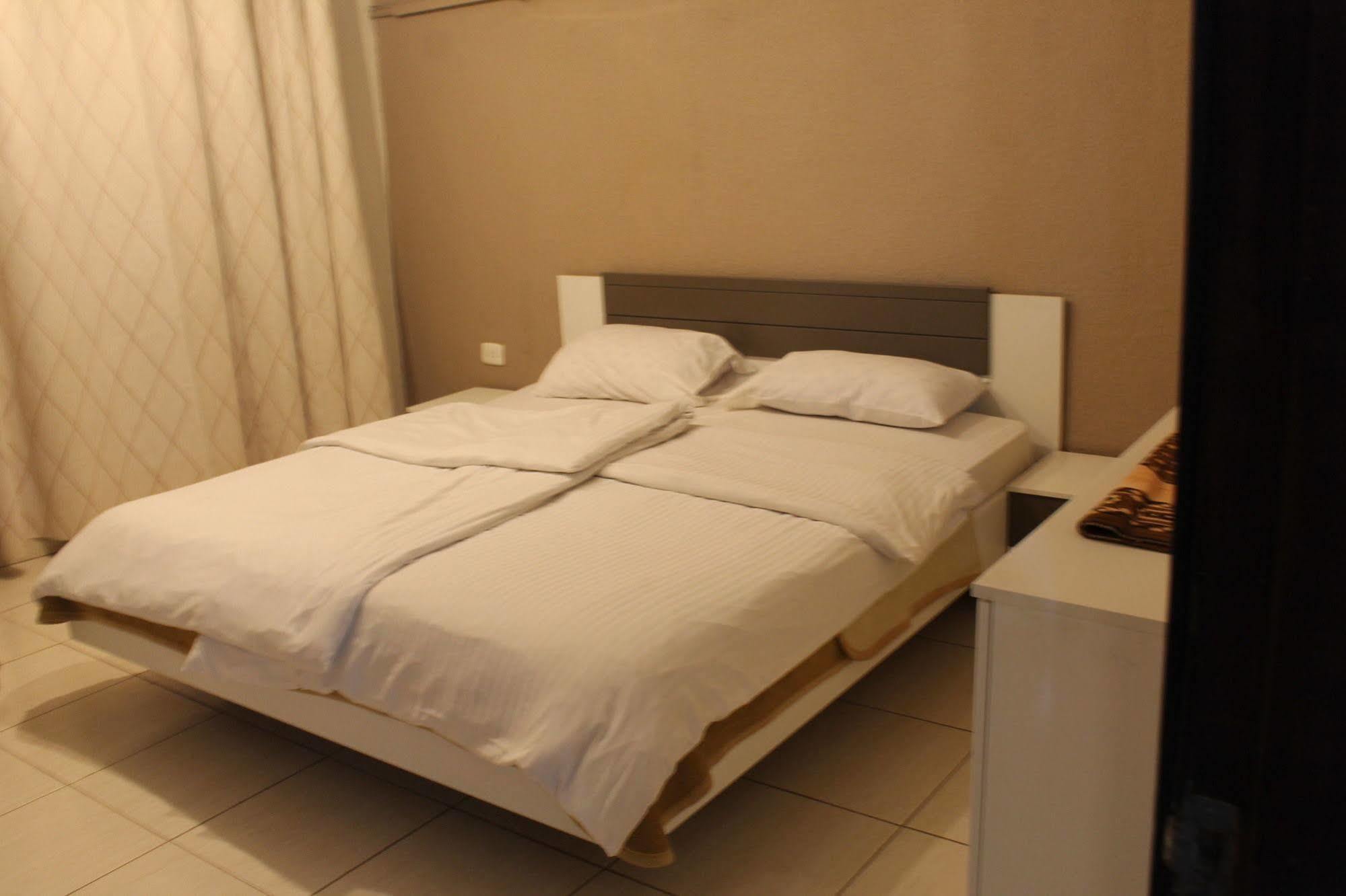 Alballouti Hotel Suites Amman Dış mekan fotoğraf